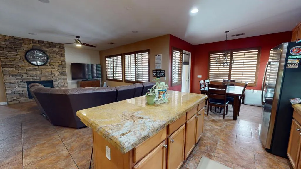 83483 Todos Santos Avenue, Coachella, California 92236 home-pic-10